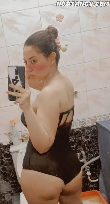 حصري - البوم نودز لبنونة مصرية اندر ايدج كيرفي كسها مولع بتتصور صور نودز جامدة لينك لحبيبها قدام المراية و لطيزها ولبزازها