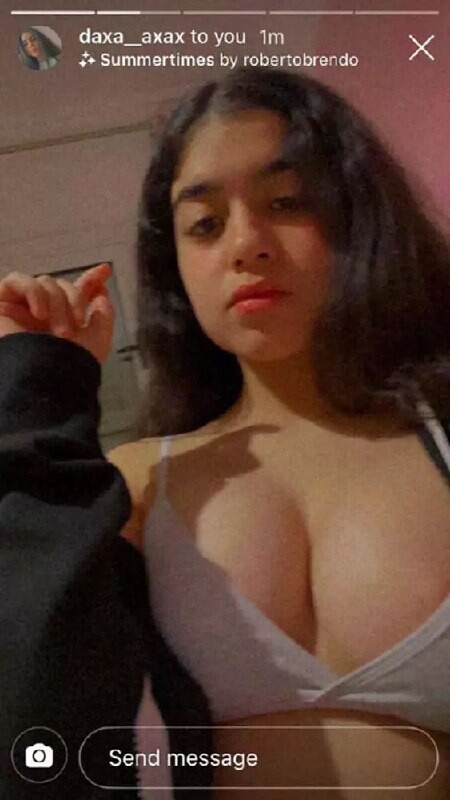 البوم نودز اندر ايدج مصرية ملبن هاي كلاس بعود فرنساوي بتصور لحبيبها بزازها علي الانستجرام